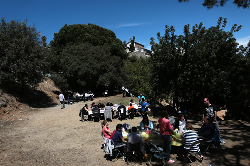 Dinar a l'esplanada de la font
