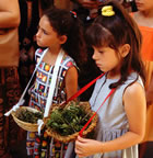 Dues nenes al cercavila de l'espígol. Foto: Salvador Palomar