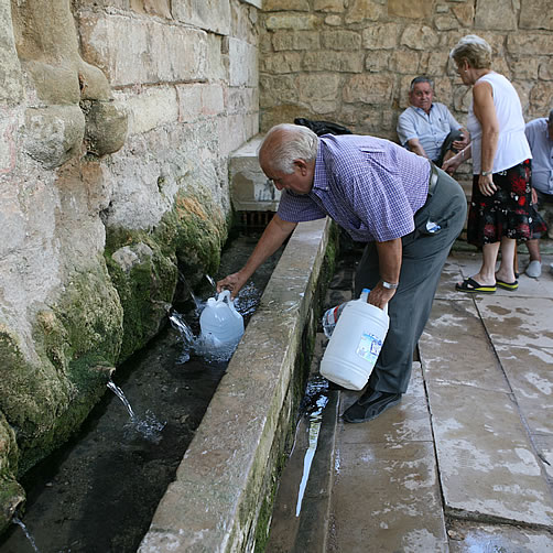 Recollint l'aigua del Brufaganya