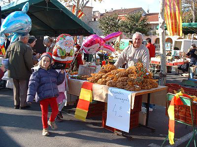 Quilos i quilos d'ametlles, la protagonista de la festa