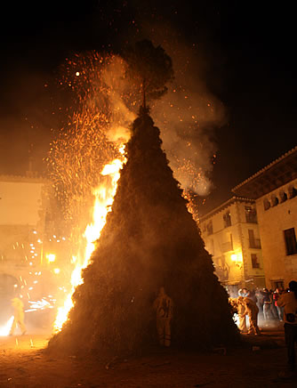 La barraca comença a cremar