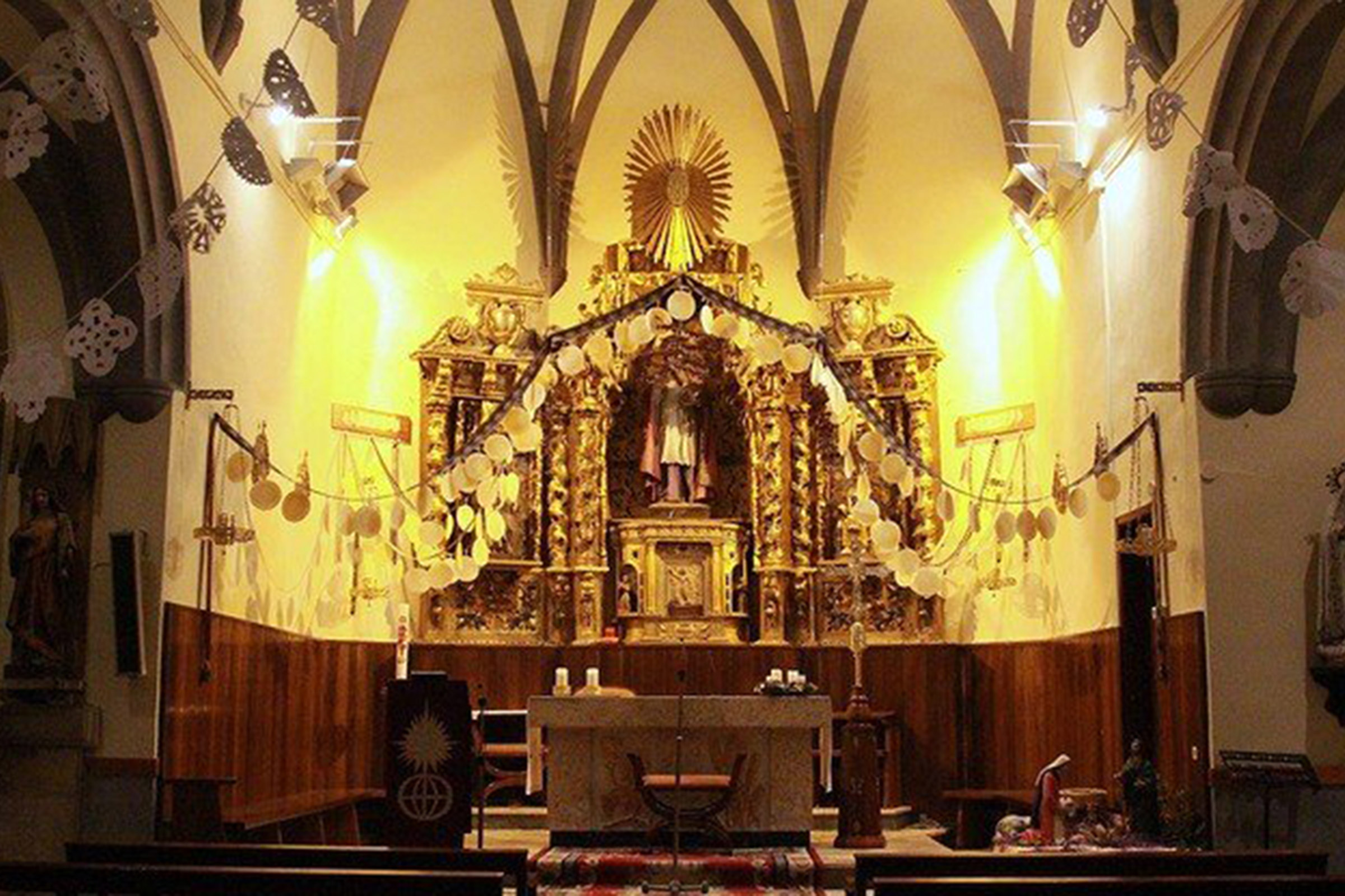 Neules decoratives a Sant Cebrià de Vallalta