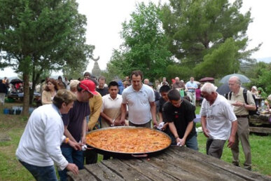 Una paella el dia de l'aplec