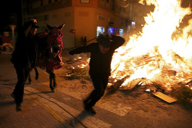 Voltant el foc
