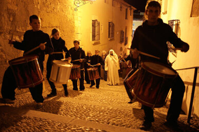 Els tabalers acompanyen a Crist