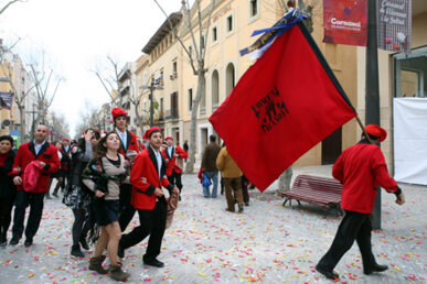 Comparsa pels carrers de Vilanova
