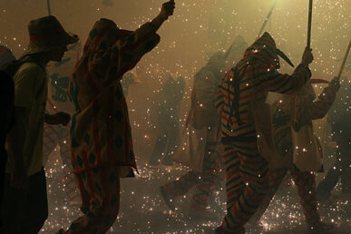 Els diables a l'entrada de les Borges