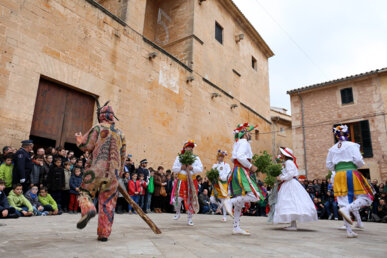 Un dels balls per sant Honorat